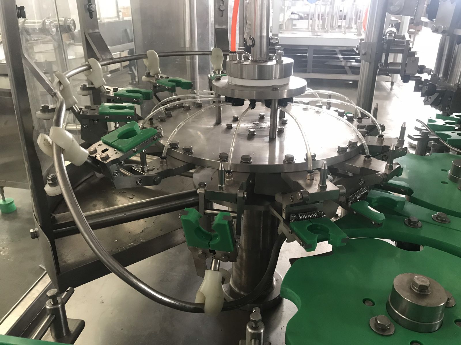 Bộ phận phun rửa hũ bằng nước