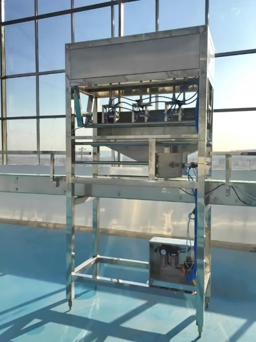 Máy tháo nắp bình tự động