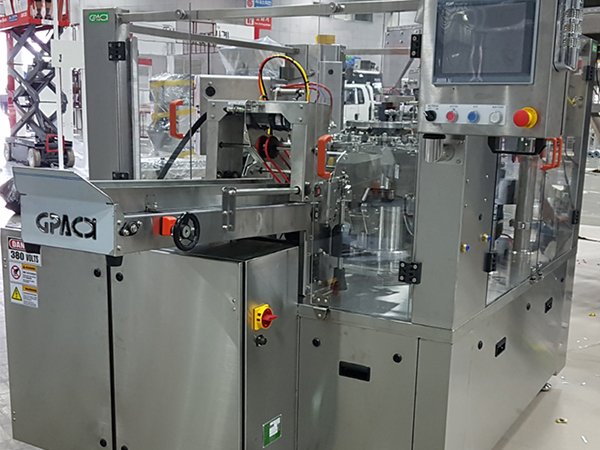 Máy chiết rót và hàn miệng túi 